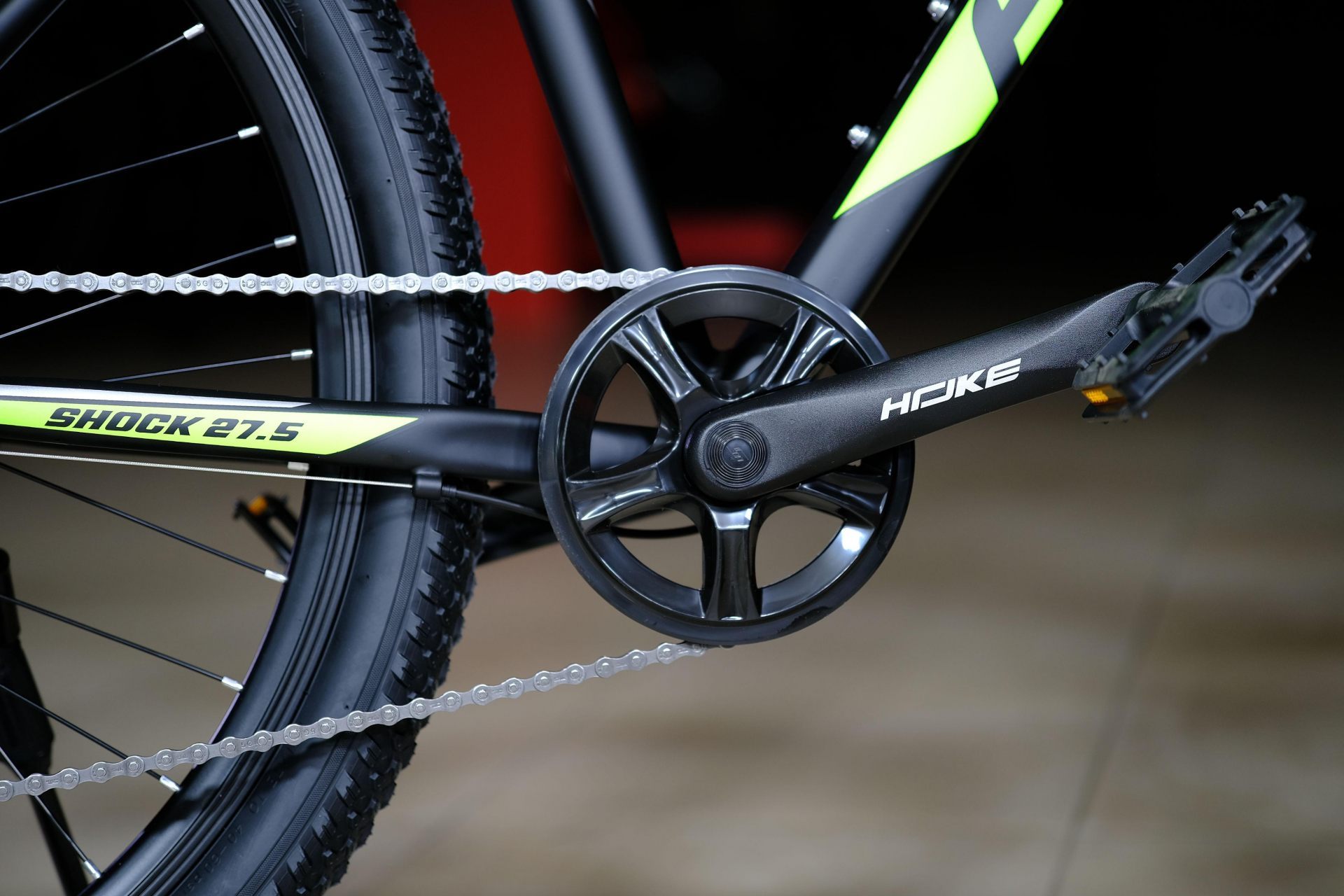 Система (шатун) алюминий 36T под квадрат 
 HOKE Shock 27,5 MD матовый чёрный-оранжевый 17